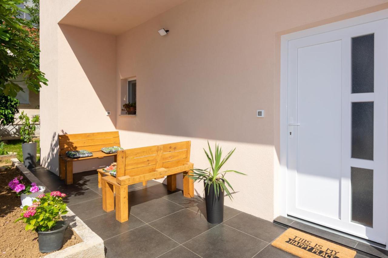 Lovely M&k In Peaceful Area - Apartman *