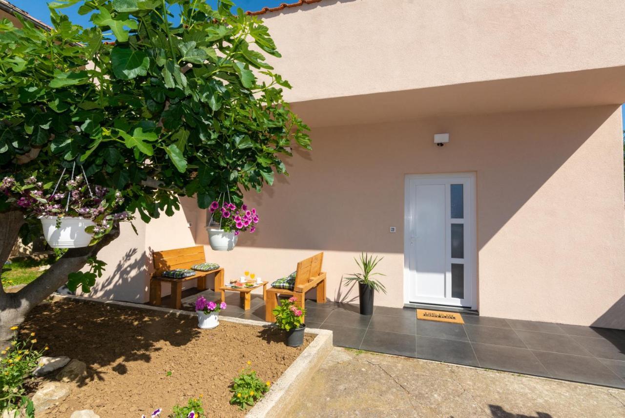 Apartmán Lovely M&k In Peaceful Area - *